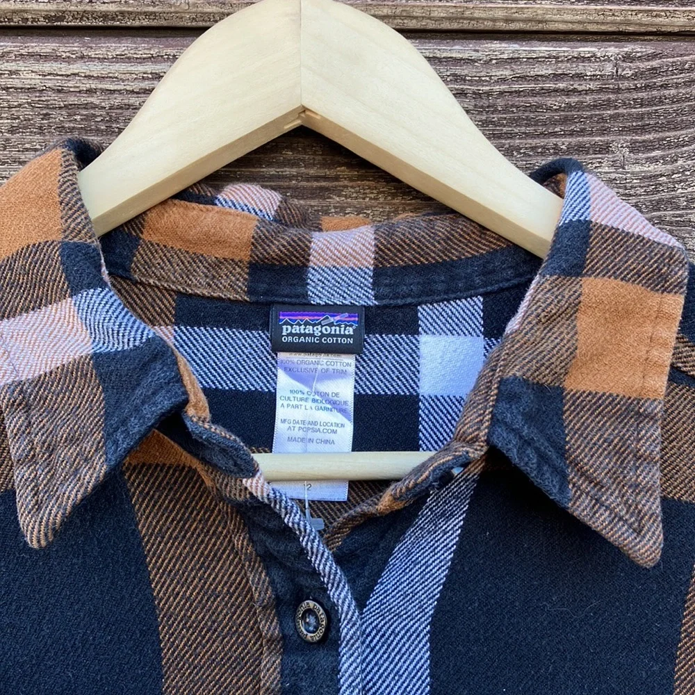 Patagonia Organic Flannel - Picture 6 of 12